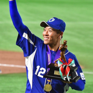 本学卒業生九谷瑠さん、都市対抗野球大会優勝＆橋戸賞受賞！